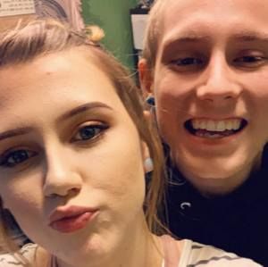 Meet your Posher, Nora